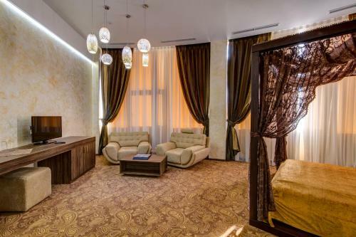 Khan-chinar Hotel