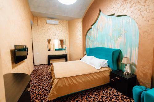 Khan-chinar Hotel