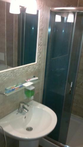 Hostal Adonis