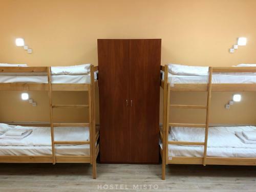 Hostel Misto
