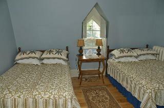 Hotel Bluenose Lodge