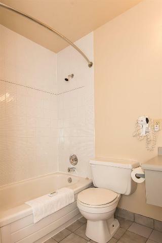 Hotel Brigantine Inn & Suites