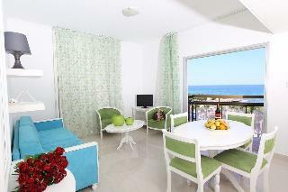 Marlita Beach Hotel Apartments