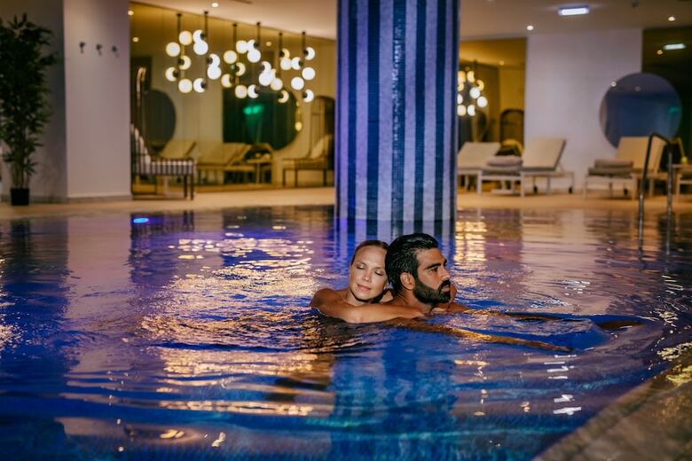Louis Ivi Mare Hotel
