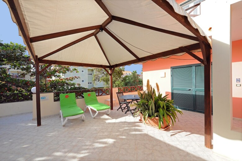 Nautilus Aparthotel
