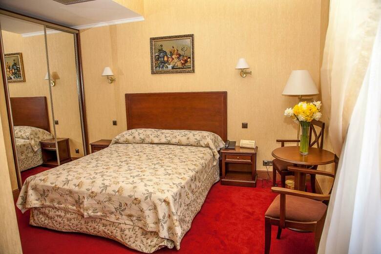 Hotel Reikartz Kamianets-podilsky