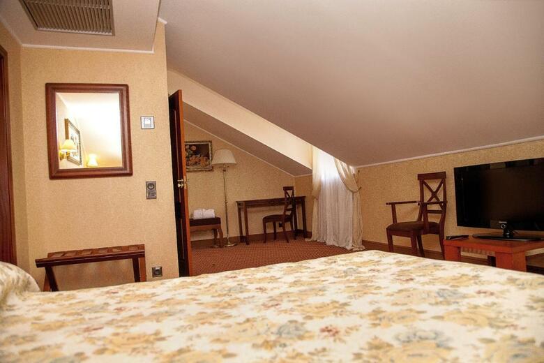 Hotel Reikartz Kamianets-podilsky