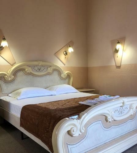 Tovmed Hotel
