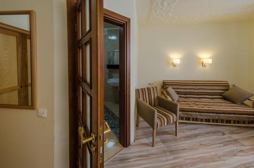 Hotel Guzul's House