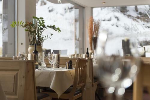 Hotel H�tel Des Alpes