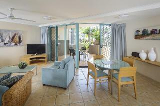 Hotel Coral Sands Resort On Trinity Beach