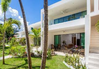 Louisa Aparthotel