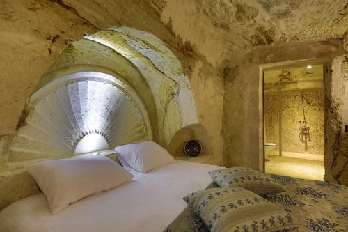 Fairyland Cave Hotel