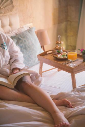Hotel Azure Cave Suites