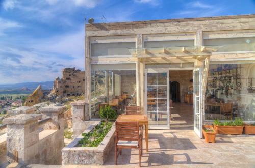 Hotel Azure Cave Suites