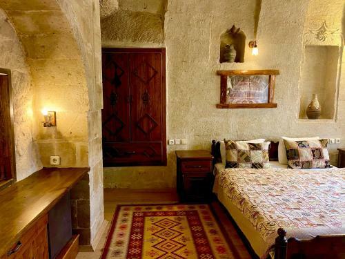 The Village Cave Hotel