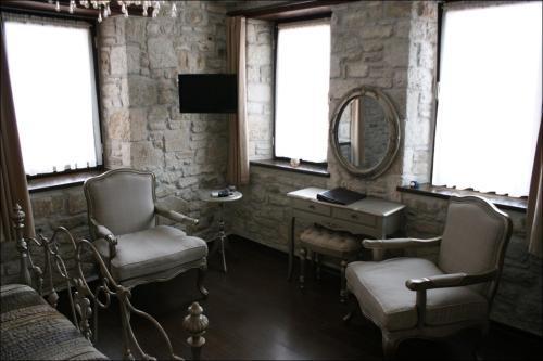 Griffon Hotel