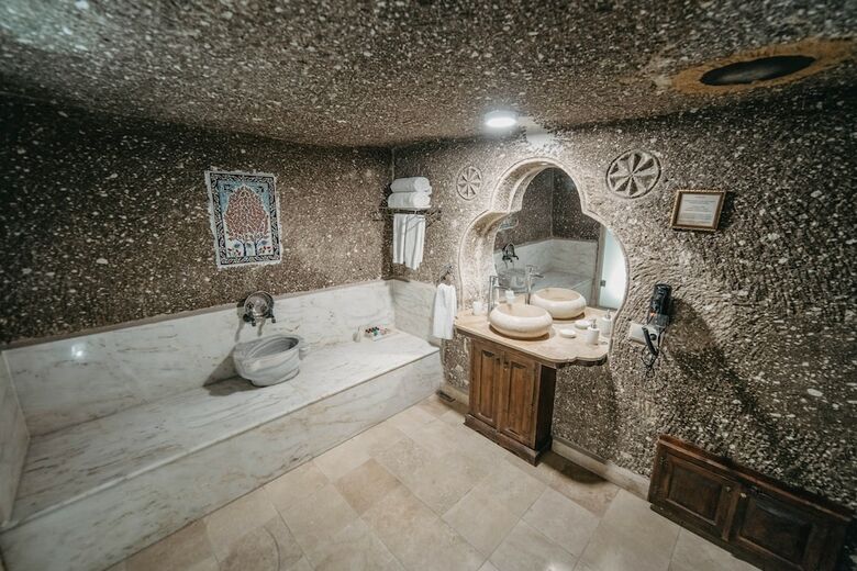 Erenbey Cave Hotel