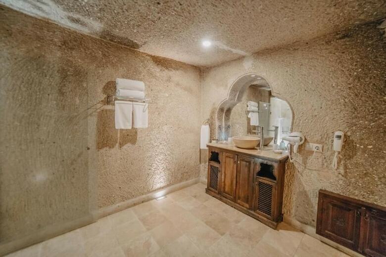 Erenbey Cave Hotel