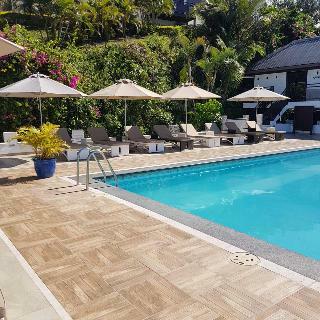 Hotel The Crows Nest Resort