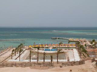 Hotel New Davinci Beach & Diving Resort