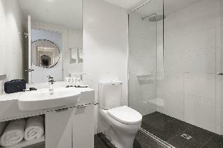 Aparthotel Quest St Kilda Road