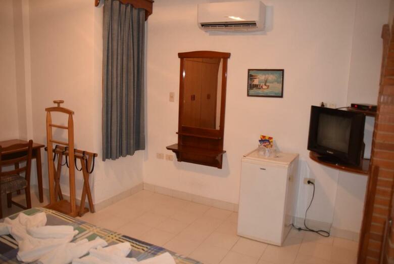 Hotel Palmas Del Sol