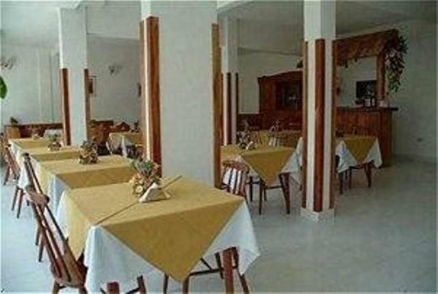 Hotel Palmas Del Sol