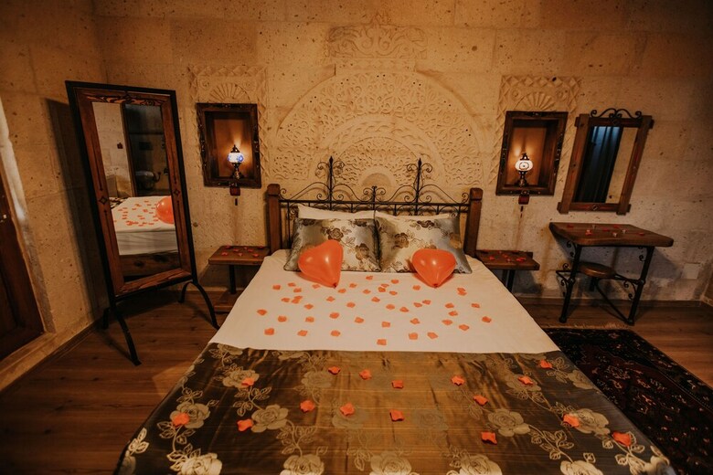 Posada Maron Stone House