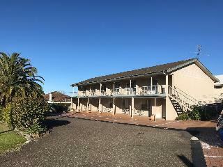 Hotel Holiday Lodge Motor Inn