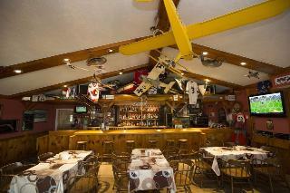 Hotel Elmhirst's Resort