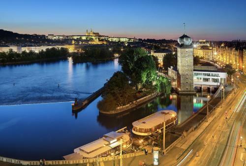 Dancing House Hotel