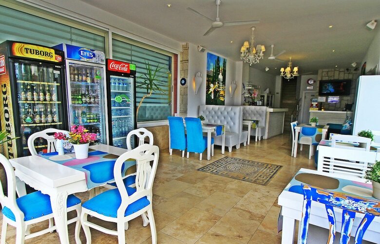Hostal Larimar Boutique Hotel