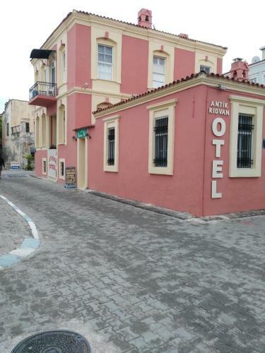 Hostal Antik Ridvan Hotel