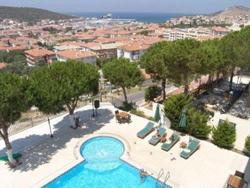 Solmaz Deluxe Hotel
