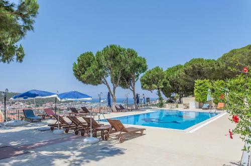 Solmaz Deluxe Hotel