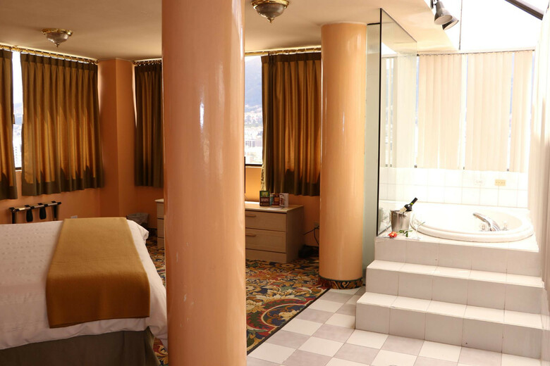 Stanford Suites Hotel