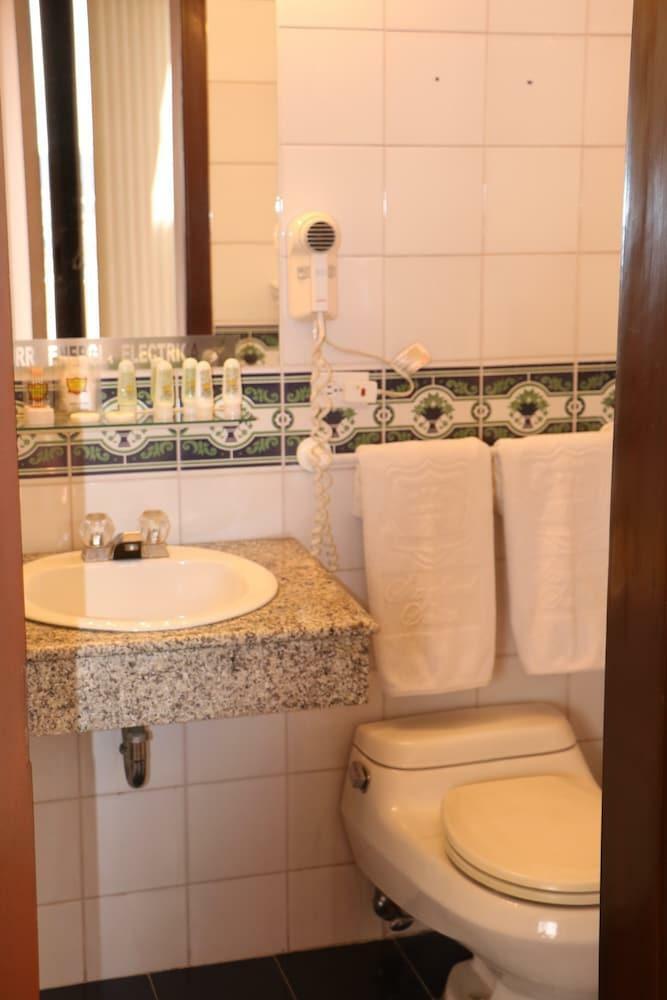 Stanford Suites Hotel