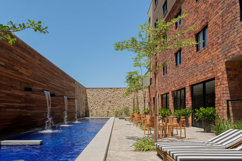 Pauli Hotel