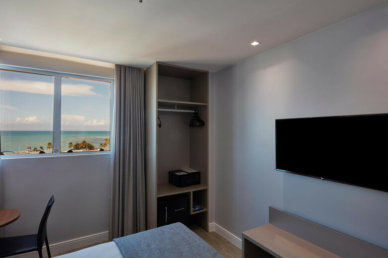 Flix Hotel