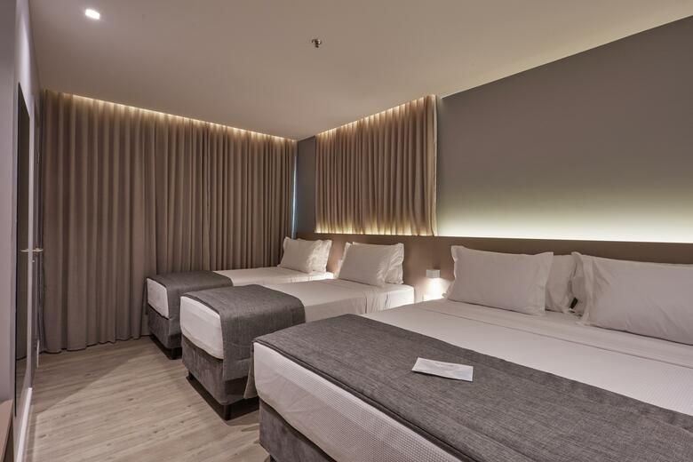 Flix Hotel