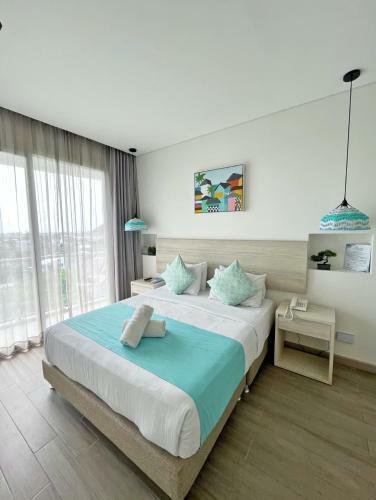 Hotel Azure Lofts & Pool