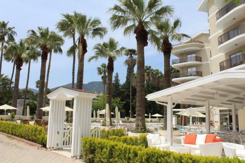 Sea Star Hotel