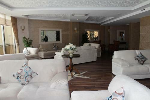 Sea Star Hotel