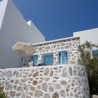 Folegandros Apartments