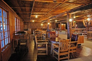 Hotel Old Faithful Inn
