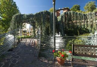 Hotel Bouganville