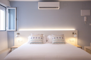 Aparthotel Malasa�a Central Suites