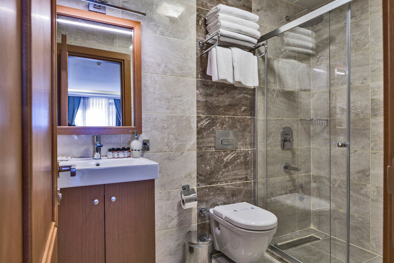 Magnaura House Hotel