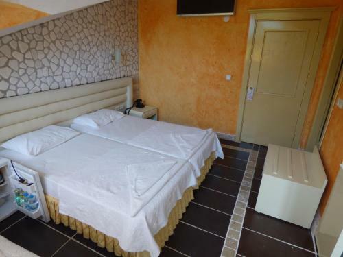 Mavera Hotel